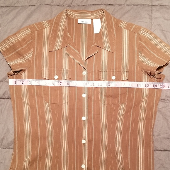 2/$10 Beautiful, Brown Summertime Blouse! - Picture 6 of 6